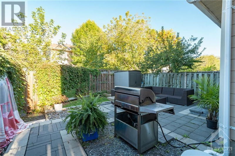 235 HUNTERSFIELD Drive  Ottawa, K1T3M5 | Image 26