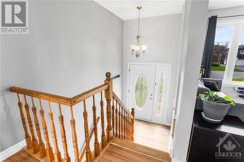 2798 LEONARD Street  Rockland, K4K1A4 | Image 9