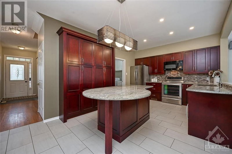 5928 GLADEWOODS Place  Ottawa, K1W1G5 | Image 10