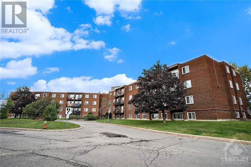  306A - 2041 ARROWSMITH Drive  Ottawa, K1J7V7 | Image 1