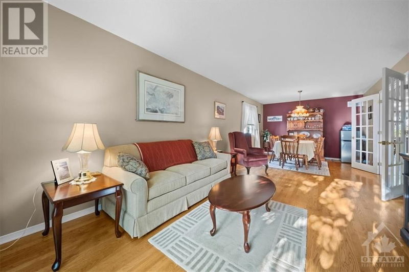 35 CARIBOU Avenue  Ottawa, K2S1M7 | Image 9