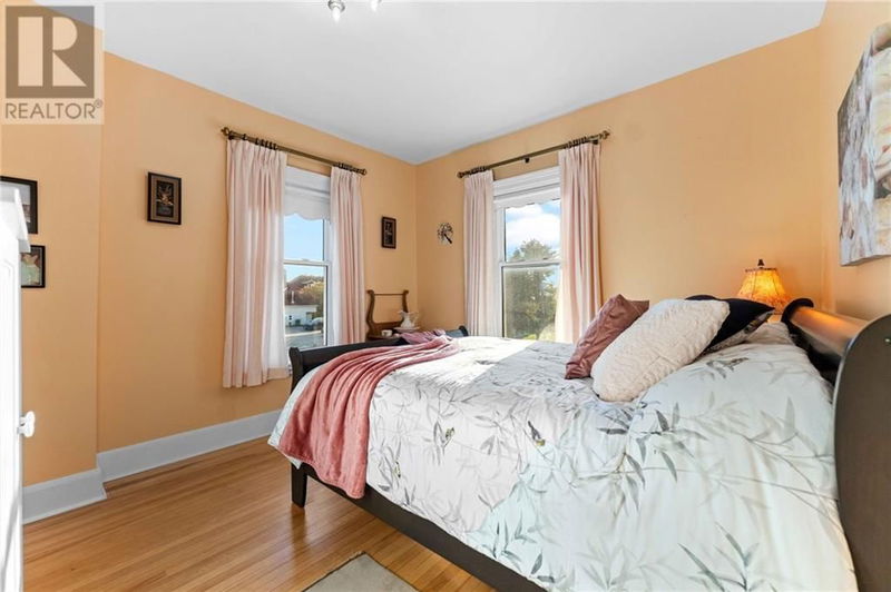 321 CENTRE Street  Pembroke, K8A1J1 | Image 21