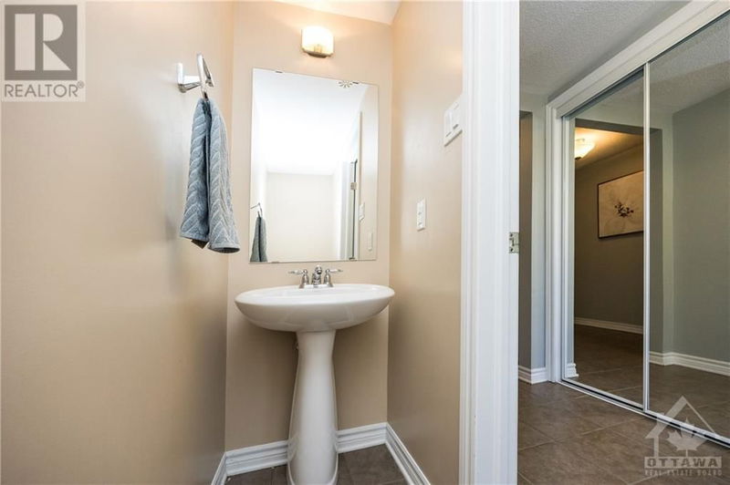 2056 MADRID Avenue  Ottawa, K2J0K6 | Image 5