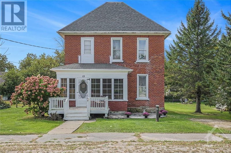 15 CARLETON Street  Newboro, K0G1P0 | Image 1