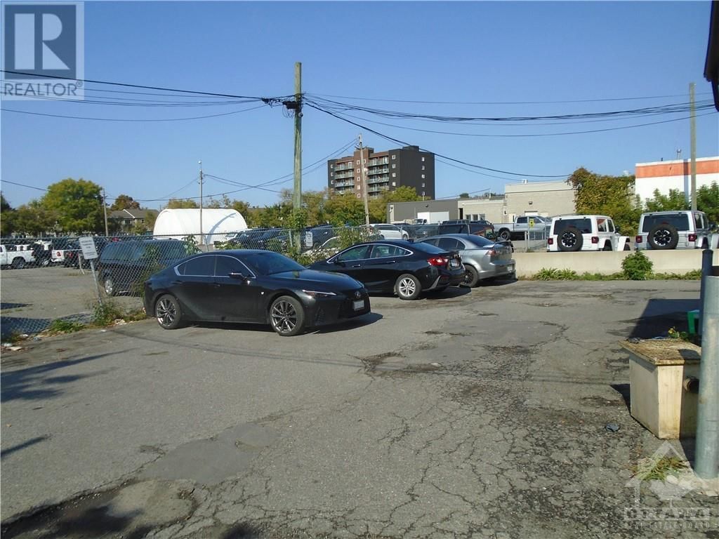 908 ST LAURENT BOULEVARD Image 6