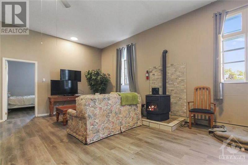 2083 DUNDAS Street South Cardinal, K0E1E0 | Image 4