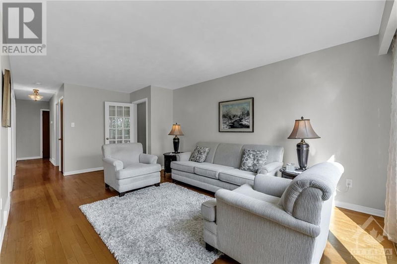 1239 KITCHENER Avenue  Ottawa, K1V6W4 | Image 5