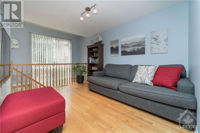 36 SANTA CRUZ Private  Ottawa, K1G6M4 | Image 10