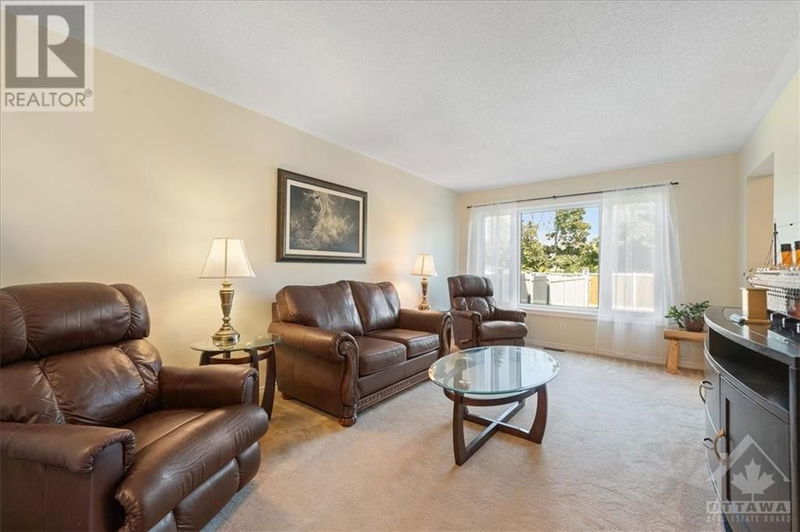 6057 PINEGLADE Crescent  Ottawa, K1W1H1 | Image 9