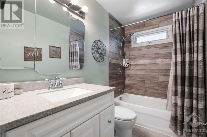 680 INGRAM Crescent  Ottawa, K1J7A8 | Image 12