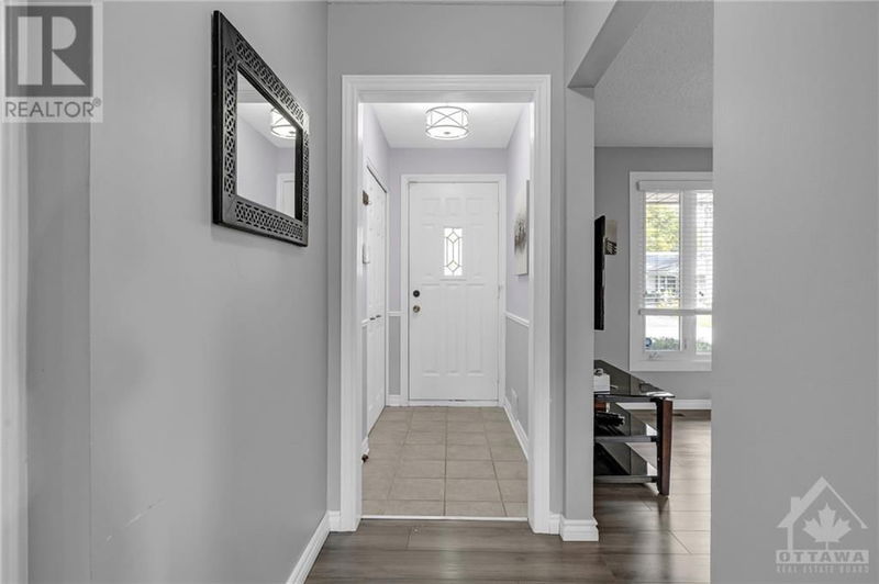 680 INGRAM Crescent  Ottawa, K1J7A8 | Image 2