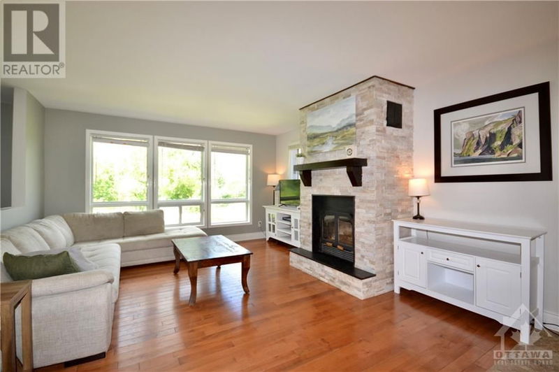 3727 CARTIER Street  Bourget, K0A1E0 | Image 6