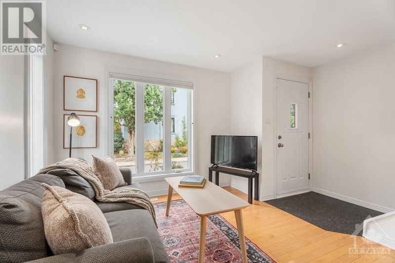 1 BERTRAND Street  Ottawa, K1M1Y3 | Image 11