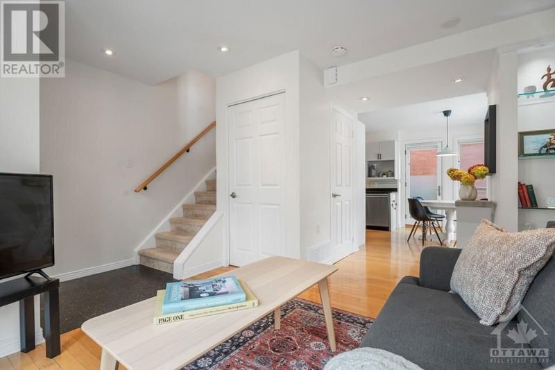 1 BERTRAND Street  Ottawa, K1M1Y3 | Image 12