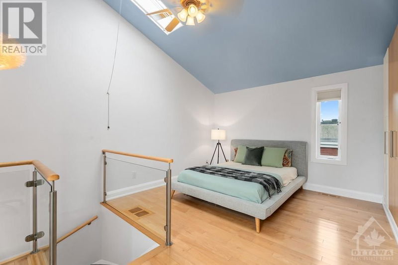 1 BERTRAND Street  Ottawa, K1M1Y3 | Image 22