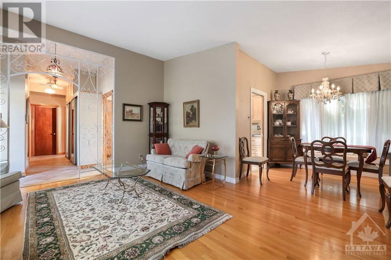 18 CANFIELD Road  Ottawa, K2H5T1 | Image 12