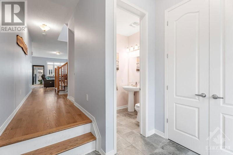 545 TULIP TREE Way  Ottawa, K1W0L8 | Image 5