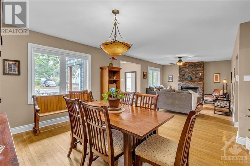 241 PLEASANT PARK Road  Ottawa, K1H5M4 | Image 7