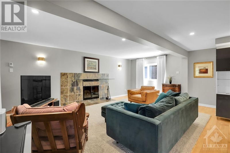 519 PENHILL Avenue  Ottawa, K1G0V5 | Image 23