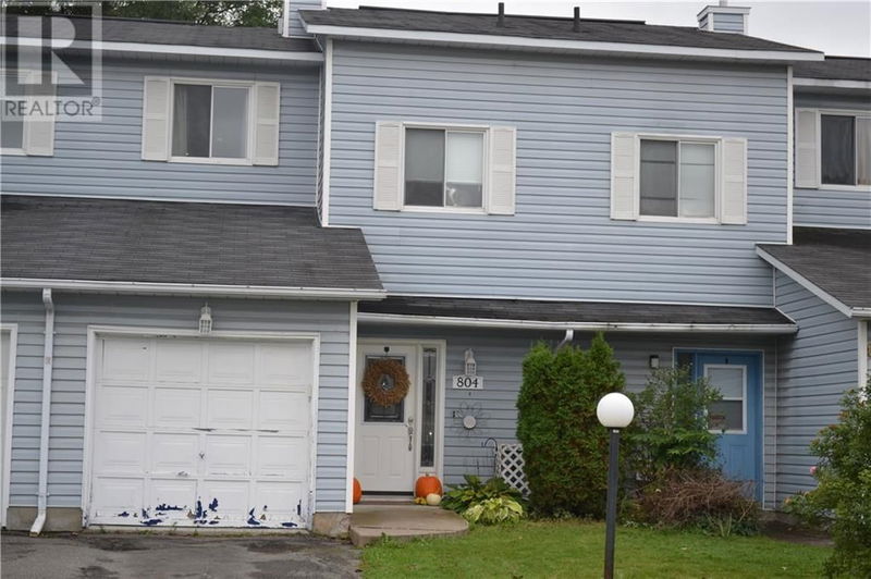 804 EIGHTH Street  Renfrew, K7V4K9 | Image 1