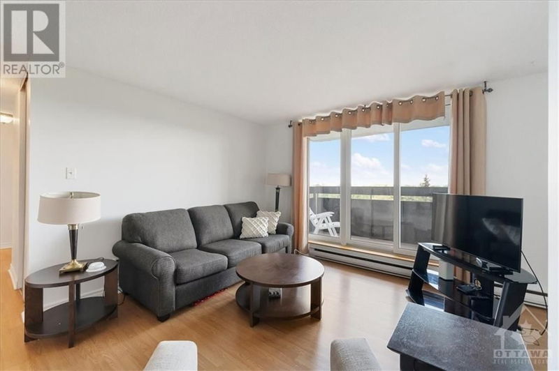  714 - 2020 JASMINE Crescent  Ottawa, K1J8K5 | Image 3