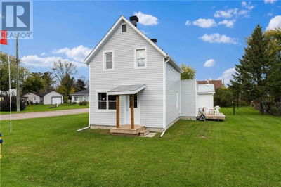 558 EGANVILLE Road  Pembroke, K8A4E8 | Image 1