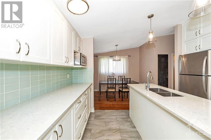 2010 FEATHERSTON Drive  Ottawa, K1H6P9 | Image 14