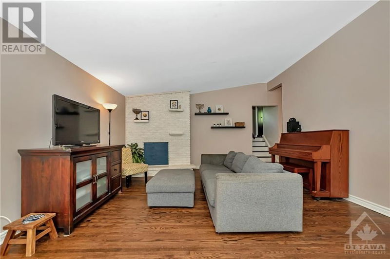 2010 FEATHERSTON Drive  Ottawa, K1H6P9 | Image 5