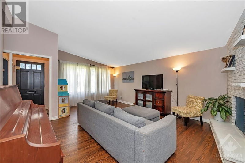 2010 FEATHERSTON Drive  Ottawa, K1H6P9 | Image 6