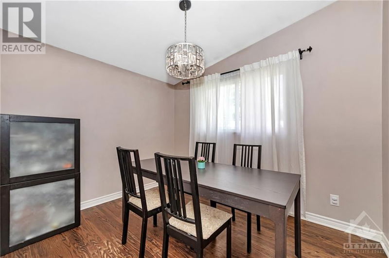 2010 FEATHERSTON Drive  Ottawa, K1H6P9 | Image 9