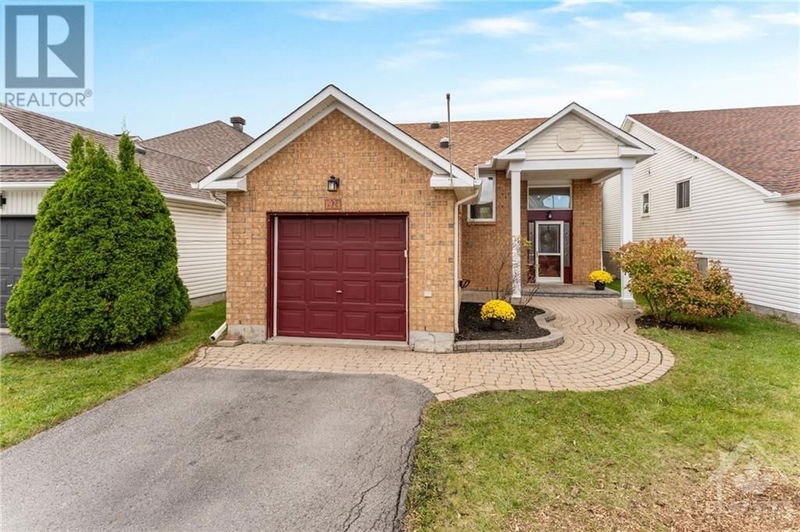 1924 SUNLAND Drive  Ottawa, K4A3T4 | Image 1