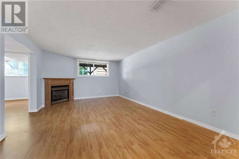 1924 SUNLAND Drive  Ottawa, K4A3T4 | Image 21