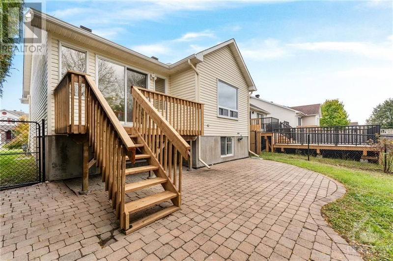 1924 SUNLAND Drive  Ottawa, K4A3T4 | Image 27