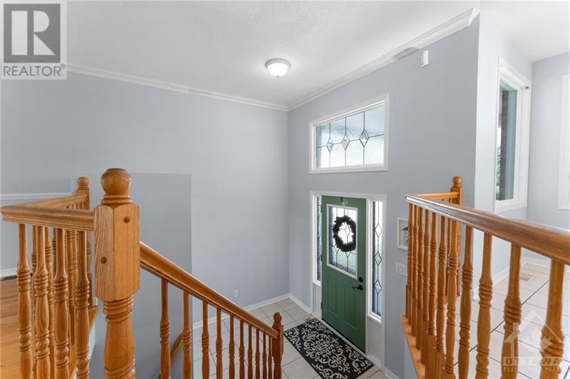 1924 SUNLAND Drive  Ottawa, K4A3T4 | Image 3