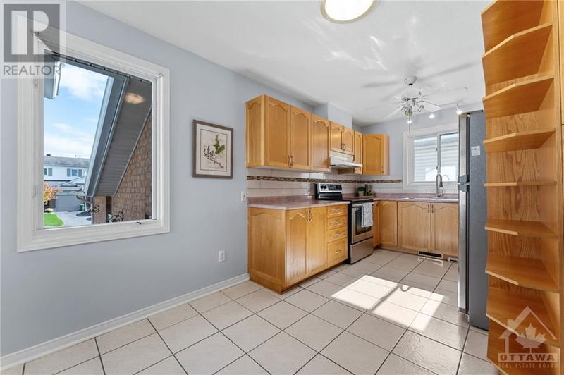 1924 SUNLAND Drive  Ottawa, K4A3T4 | Image 4