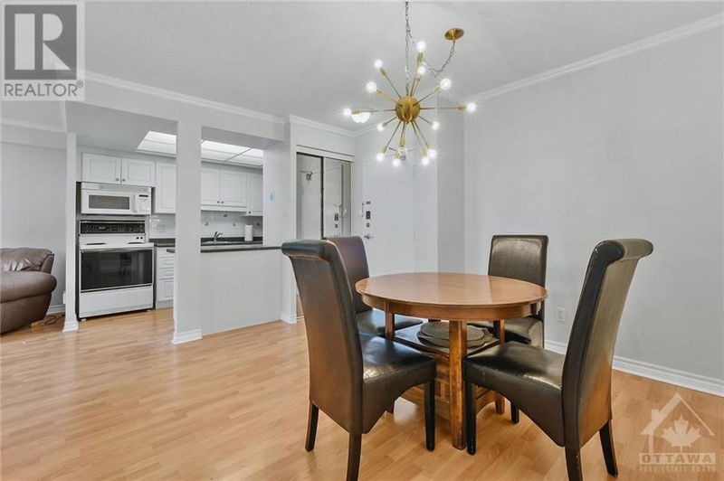  1112 - 555 BRITTANY Drive  Ottawa, K1K4C5 | Image 10