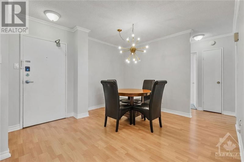  1112 - 555 BRITTANY Drive  Ottawa, K1K4C5 | Image 11