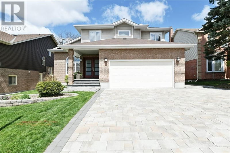 9 ROSETHORN Way  Kanata, K2M1P8 | Image 1