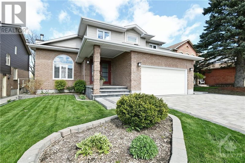 9 ROSETHORN Way  Kanata, K2M1P8 | Image 2