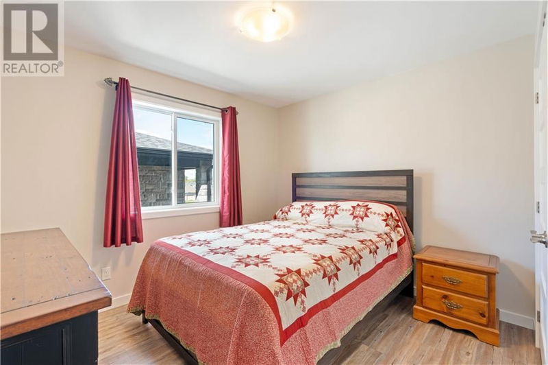 236 GLEN NORA Drive  Cornwall, K6H0H6 | Image 14