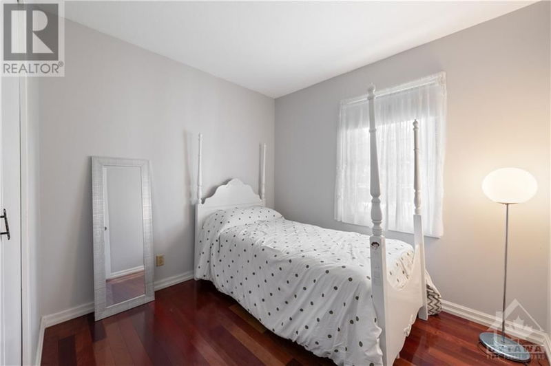 25 SAGINAW Crescent  Ottawa, K2E6Y8 | Image 17