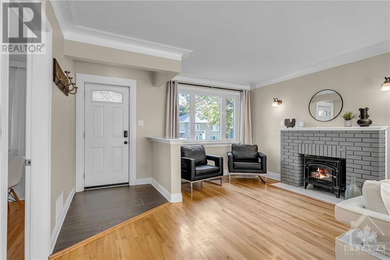 1357 SUMMERVILLE Avenue  Ottawa, K1Z8G9 | Image 2