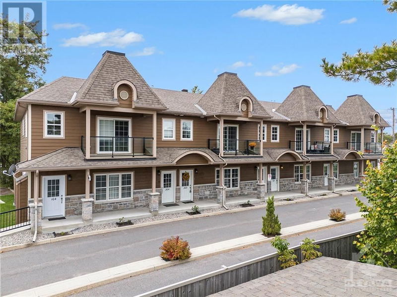  202 - 245 EQUINOX Drive  Embrun, K0A1W0 | Image 3