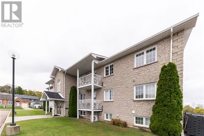  204 - 341 MATHESON Drive  Pembroke, K8A8S5 | Image 1