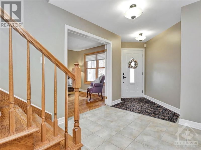 222 WALDEN Drive  Ottawa, K2K2K6 | Image 3