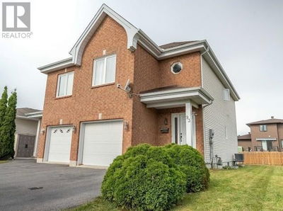 93 MCKENZIE Street  Cornwall, K6K1W2 | Image 1