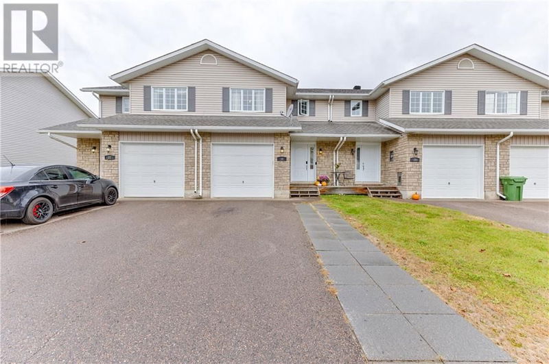 30 WINSTON Avenue  Petawawa, K8H0C1 | Image 2