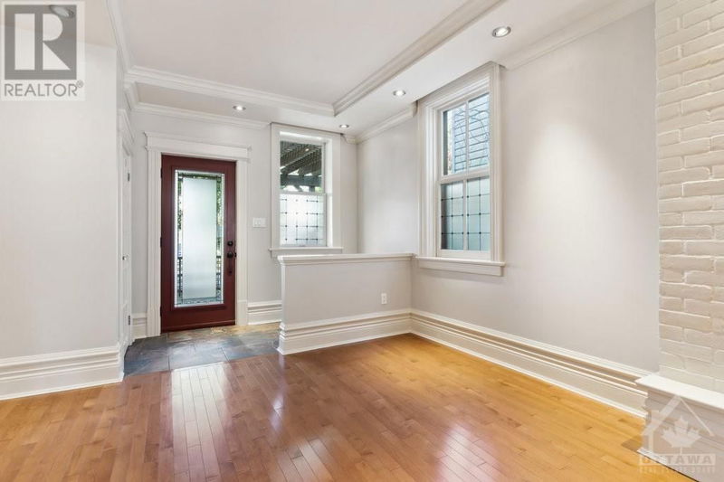 93 ELM Street  Ottawa, K1R6N2 | Image 11