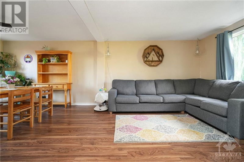  B - 1510 BEAVERPOND Drive  Ottawa, K1B3R9 | Image 2