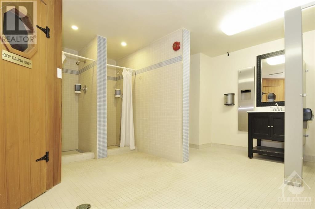 470 LAURIER AVENUE UNIT#604 Image 20